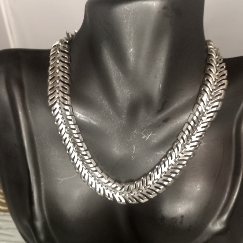 Silver Tone Choker 14"